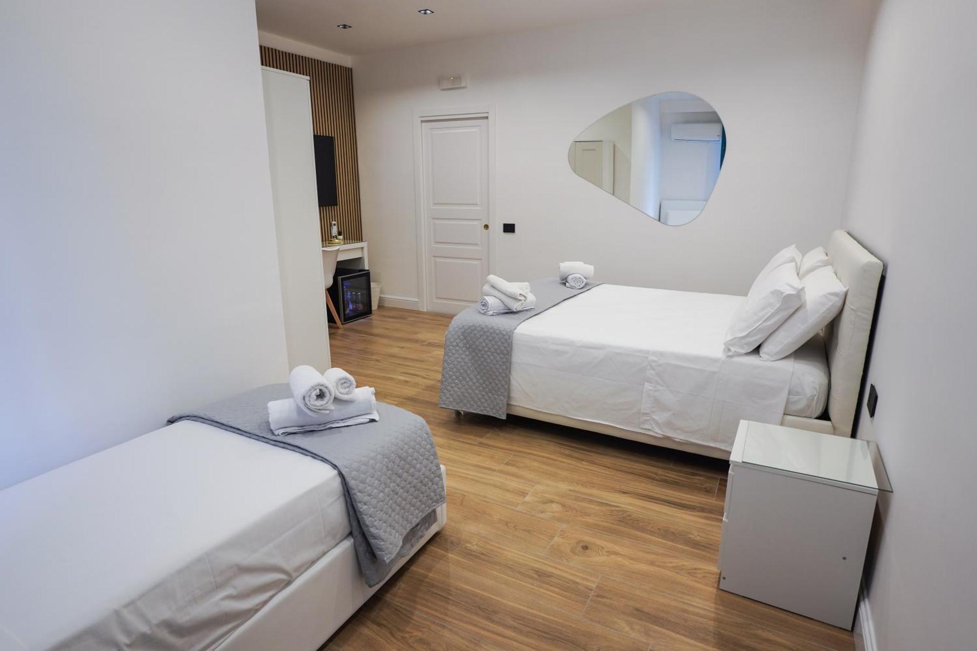 Luxury Room Наполи Екстериор снимка