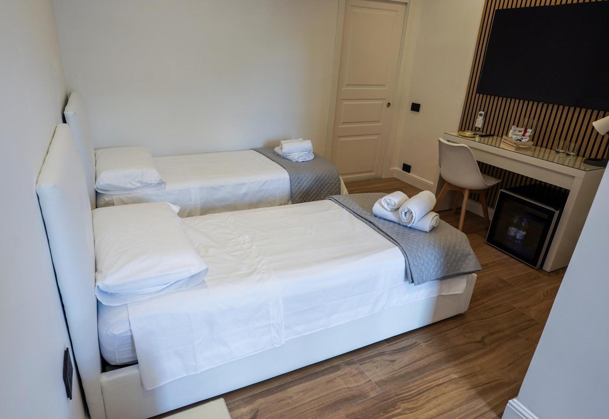 Luxury Room Наполи Екстериор снимка