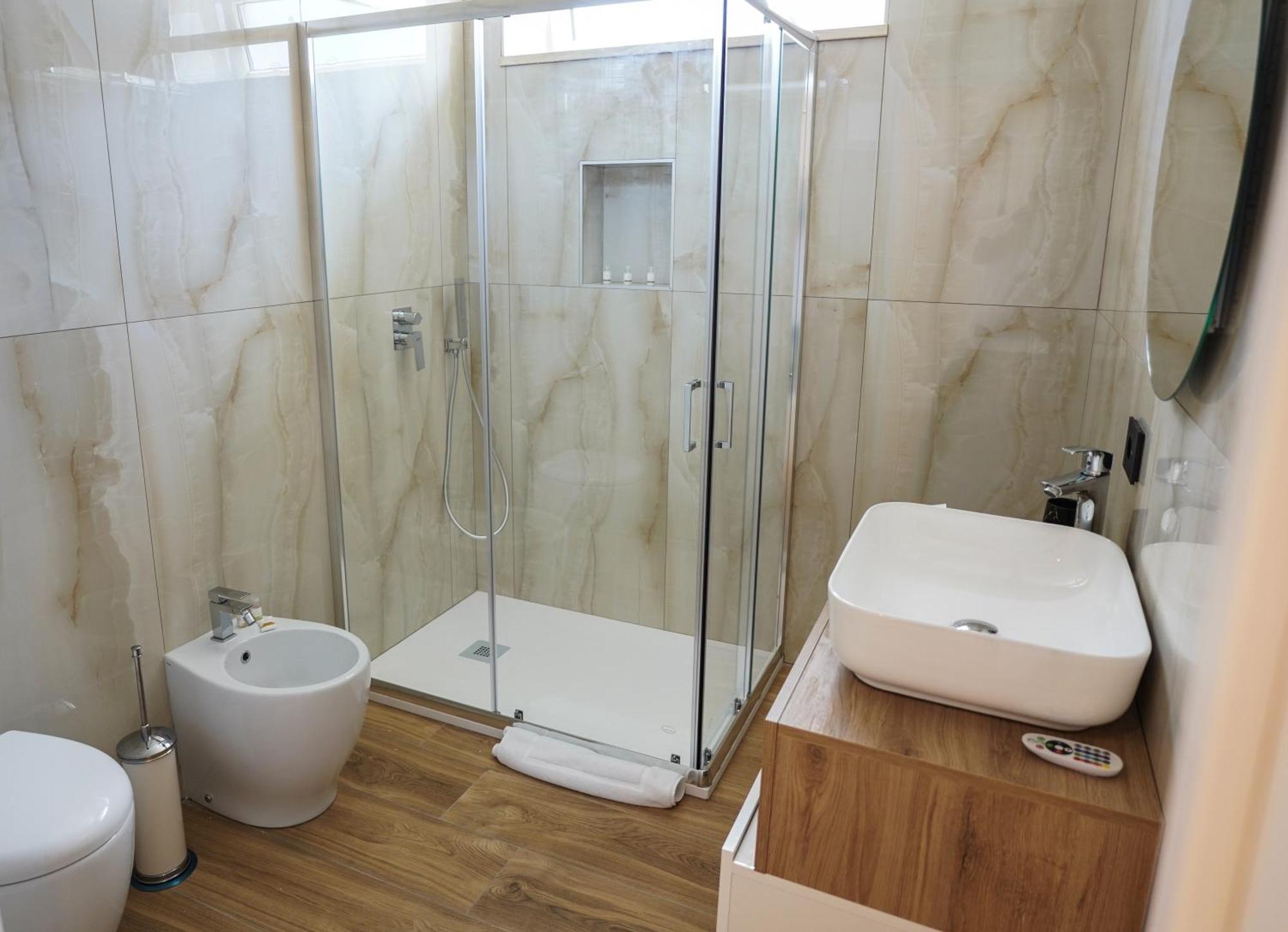 Luxury Room Наполи Екстериор снимка